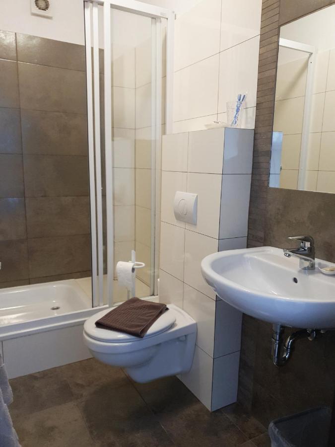 Ferienzimmer Ellisee, Kontaktloser Check-In FDH Buitenkant foto